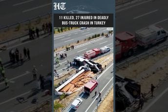 Turska: Turistički autobus se sudario sa šlep-vozilom, najmanje 11 mrtvih Turska: Turistički autobus se sudario sa šlep-vozilom, najmanje 11 mrtvih