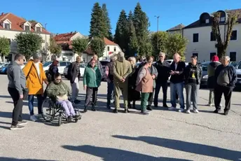 Protest penzionera na Cetinju: Ovo je skup za preživljavanje Protest penzionera na Cetinju: Ovo je skup za preživljavanje