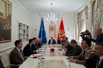 Završen Kolegijum: Opozicija odbila raspravu o Mandićevoj smjeni, sjednica Skupštine u 14 časova