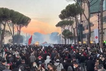 UN reagovale zbog situacije u Albaniji: Uzdržite se od nasilja UN reagovale zbog situacije u Albaniji: Uzdržite se od nasilja
