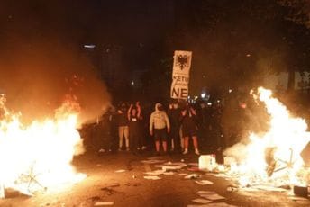 Rama: Proteste podstiču "ruke iz inostranstva" koje ne žele Albaniju u EU