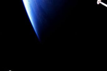 Crna Gora u orbiti: Satelit 'Luča' na Njegošev dan emitovaće djela crnogorske savremene umjetnosti Pogleda na Zemlju sa satelita 'Luča'