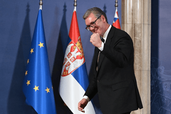Vučić: U Srbiji neće odlučivati strane ambasade