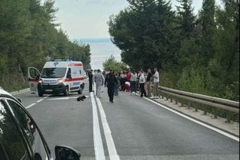 Saobraćajna nezgoda na putnom pravcu Budva - Cetinje: Pao motociklista, prevezen u KCCG