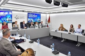 PKCG: Privreda ne smije biti samo korisnik rezultata obrazovanja, već aktivan partner u njegovom oblikovanju (FOTO) PKCG: Privreda ne smije biti samo korisnik rezultata obrazovanja, već aktivan partner u njegovom oblikovanju (FOTO)