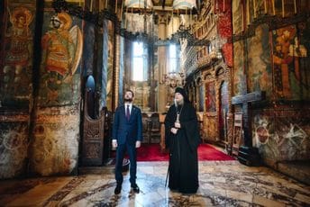 Milatović obišao Visoke Dečane: „Svetinja koja sedam vjekova čuva duhovnu i kulturnu baštinu“