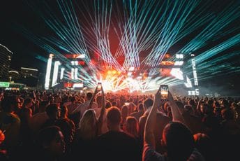 Sea Dance Crnoj Gori donio 29 miliona eura: Gotovo 83 odsto publike stiglo iz inostranstva Sea Dance Crnoj Gori donio 29 miliona eura: Gotovo 83 odsto publike stiglo iz inostranstva