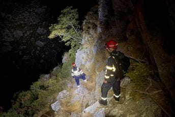 Kotorski vatrogasci krenuli u potragu za "izgubljenim" turistom, a onda uslijedio obrt Kotorski vatrogasci krenuli u potragu za "izgubljenim" turistom, a onda uslijedio obrt