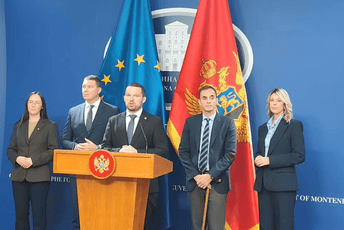 URA predložila povećanja svih penzija za 120 eura; Mikić: Usklađivati ih četiri puta godišnje URA predložila povećanja svih penzija za 120 eura; Mikić: Usklađivati ih četiri puta godišnje