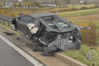 Hrvatska: Lamborghini se zabio u ogradu na auto-putu