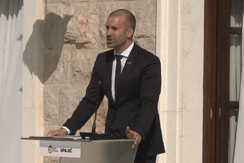 Spajić o odnosima s Hrvatskom: Ubijeđen sam da će biti mudrosti s obje strane Spajić o odnosima s Hrvatskom: Ubijeđen sam da će biti mudrosti s obje strane