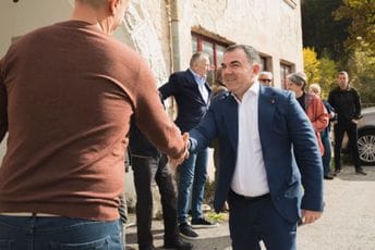 Đurašković obišao mjesne zajednice Ćeklići i Ubli Čevski: Želimo da mještani imaju kvalitetnije uslove za život Đurašković obišao mjesne zajednice Ćeklići i Ubli Čevski: Želimo da mještani imaju kvalitetnije uslove za život