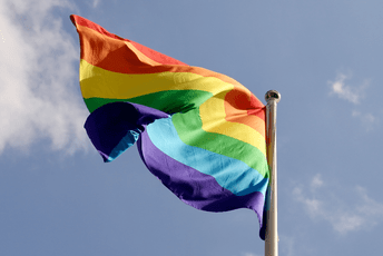 Skoro svaka četvrta LGBTIQ+ žena u Crnoj Gori doživjela je nasilje od strane članova porodice zbog svog identiteta