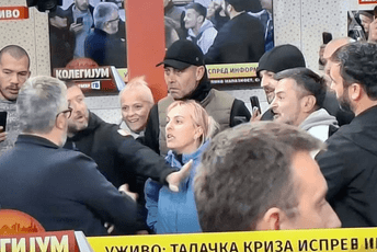 (VIDEO) Grupa građana upala u redakciju Informera u Beogradu