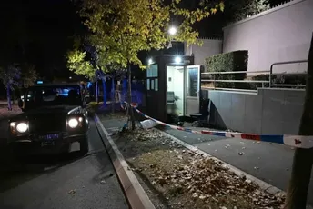 Napad ispred ambasade Izraela u Beogradu: Policajac ubio tinejdžera,  Dačić tvrdi da je riječ o terorizmu
