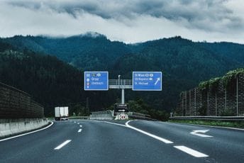 Kod Zagreba ukrao auto vrijedan tri miliona eura, preko Slovenije pobjegao u Austriju