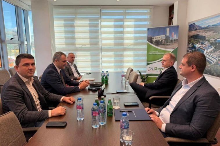 Perić posjetio gradska preduzeća i KIC „Budo Tomović“: Skupština otvorena za inicijative koje unapređuju servis građanima Perić posjetio gradska preduzeća i KIC „Budo Tomović“: Skupština otvorena za inicijative koje unapređuju servis građanima