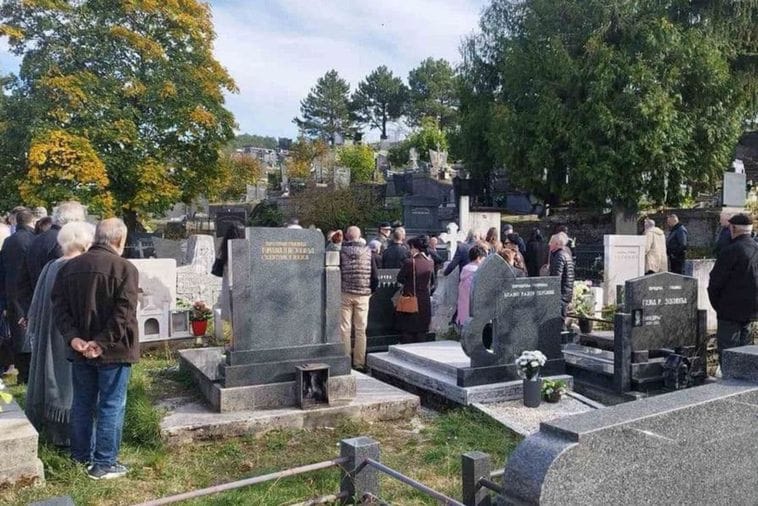 Sahranjena slikarka Vasilisa Radojević: Skroman oproštaj od velike umjetnice Sahranjena slikarka Vasilisa Radojević: Skroman oproštaj od velike umjetnice