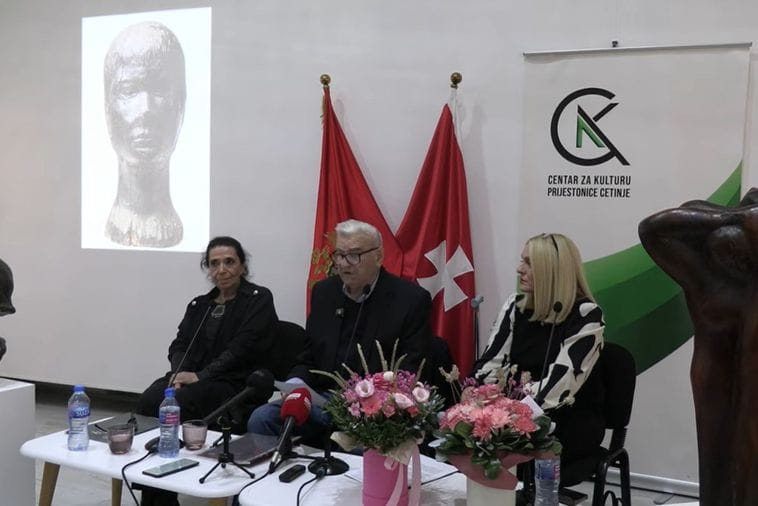 Predstavljena publikacija "Milutin Milo Božović": Umjetnik koji je obogatio likovno Cetinje Predstavljena publikacija "Milutin Milo Božović": Umjetnik koji je obogatio likovno Cetinje