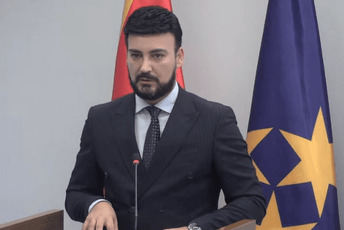 Prekinuta sjednica SO Budva: Jovanović napustio zasjedanje zbog „govora mržnje“, Odžić zakazao hitan kolegijum