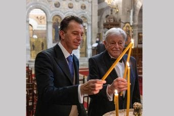 Princ Nikola odao počast Njegošu povodom 175 godina od njegove smrti