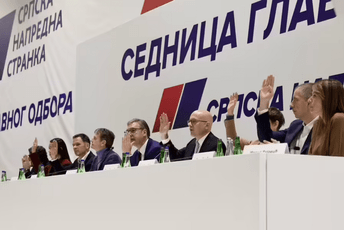 Vučević podnio ostavku, predložio da Vučić opet preuzme kormilo Srpske napredne stranke